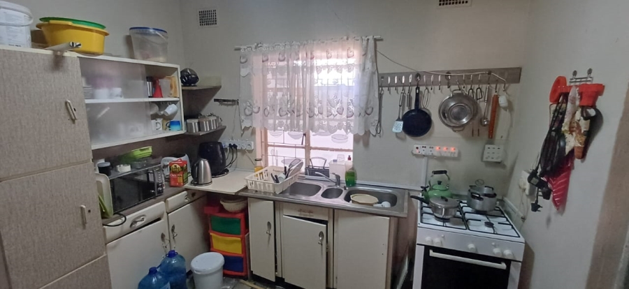 6 Bedroom Property for Sale in Freemanville North West